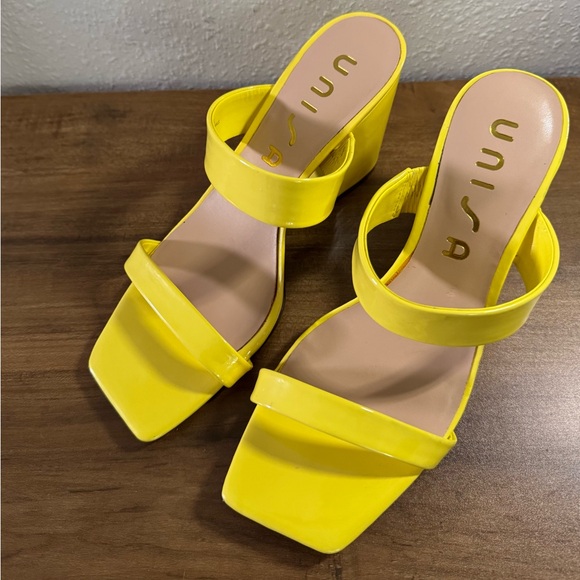 UNISA WOMEN'S CHRISSY SQUARE TOE HEELED SANDALS,YELLOW, US SIZE 6.5 MEDIUM, FUN! - Picture 7 of 13